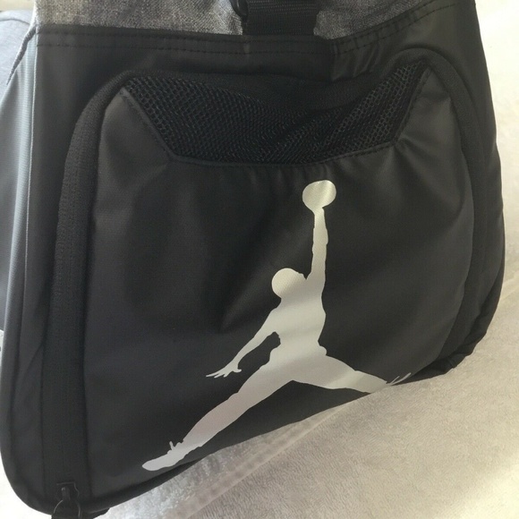 nike jordan duffle bag 8A0083 023 nwt - Picture 6 of 7